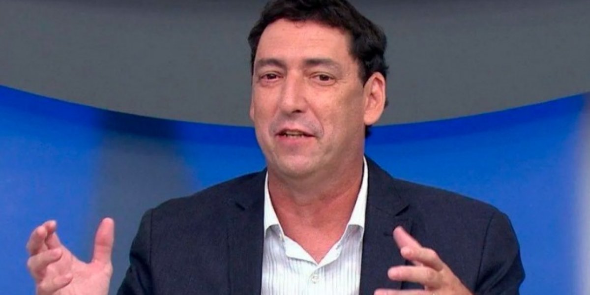 PVC se desculpa após rasgar nota de R$ 20 durante programa ao vivo