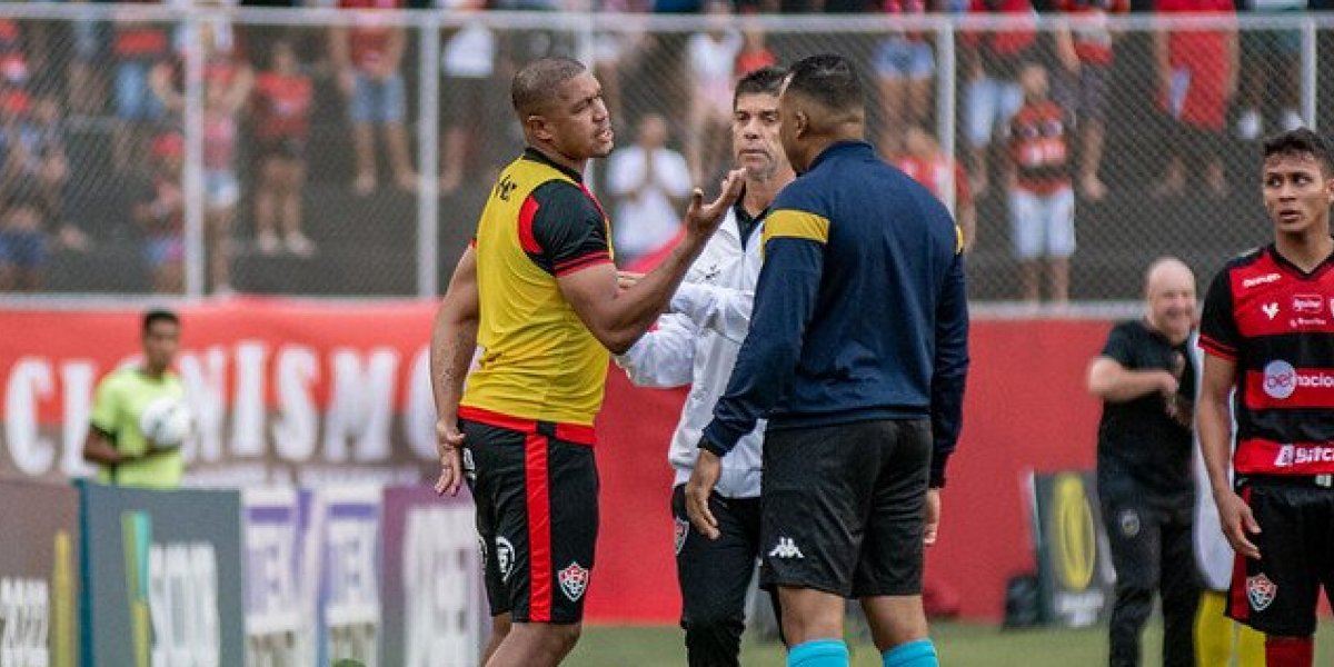 Rodrigão pode desfalcar o Vitória por até seis jogos da Série C