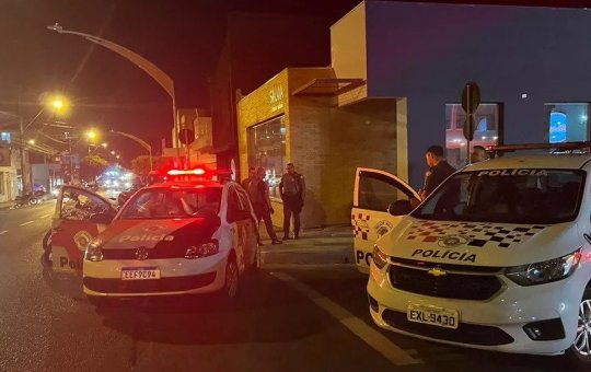 Jovem é preso após atear fogo e esfaquear colega de trabalho em Birigui-SP
