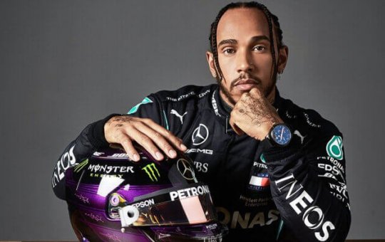 Lewis Hamilton responde Nelson Piquet, após ex-piloto o chamar de "neguinho"