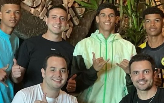 Falcão é o novo empresário do influenciador Luva de Pedreiro