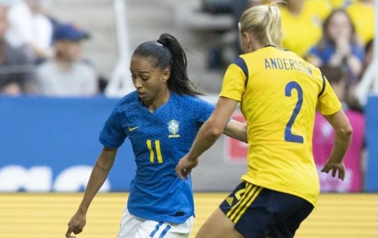 Brasil perde para Suécia em amistoso de preparação para a Copa América
