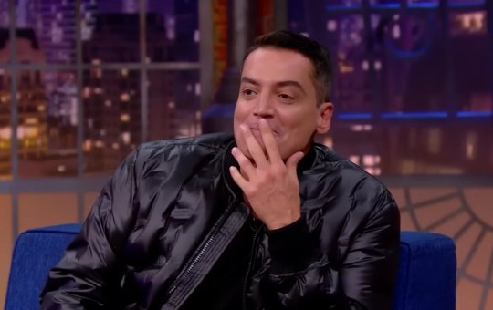 Chorando, Leo Dias revela que deixará o Brasil e dispara: “um dia eu falo tudo”