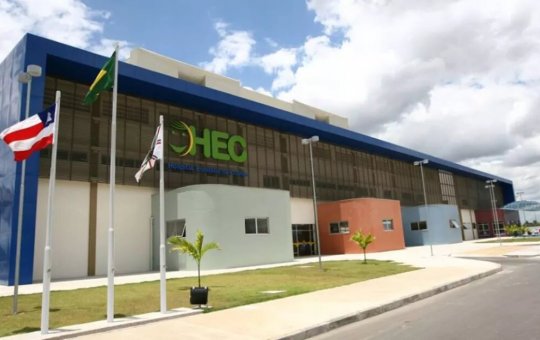 Cirurgia de menino atingido por espada é adiada mais uma vez