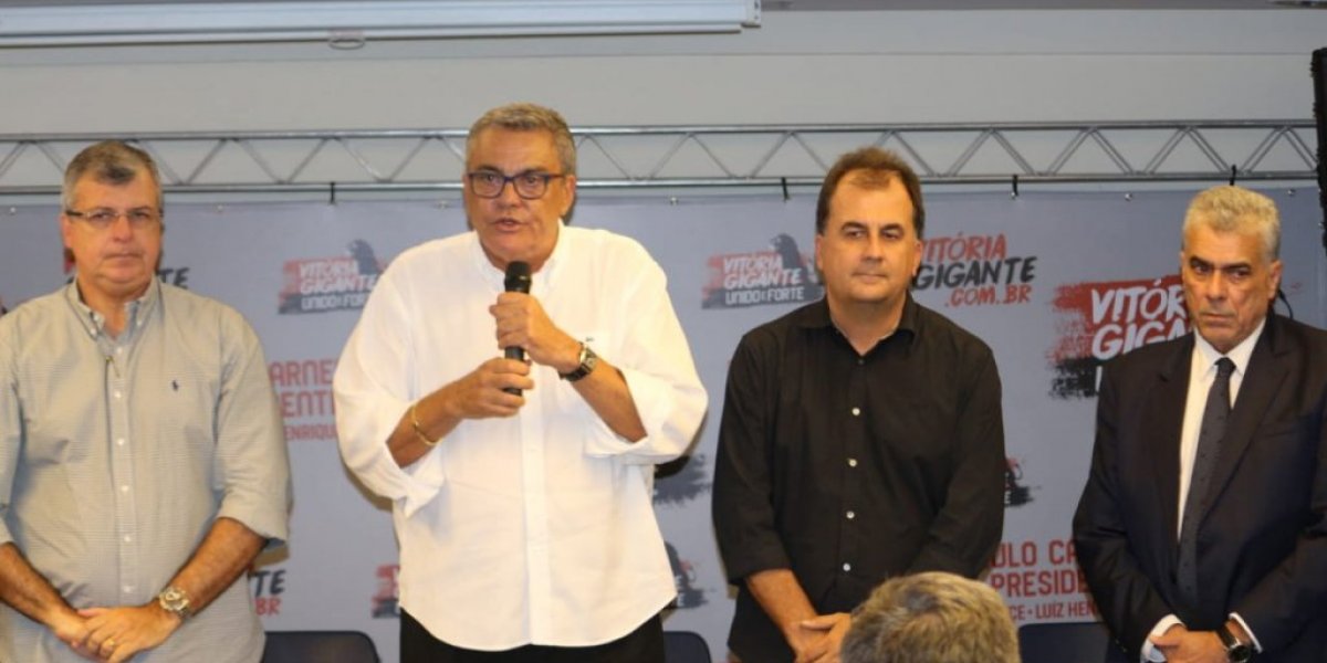 Fábio Mota diz que veio salvar o Vitória e se arrepende de apoiar Paulo Carneiro