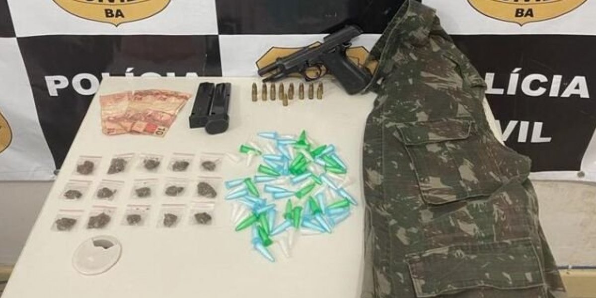 Simões Filho: Homem é preso em flagrante com armas e drogas