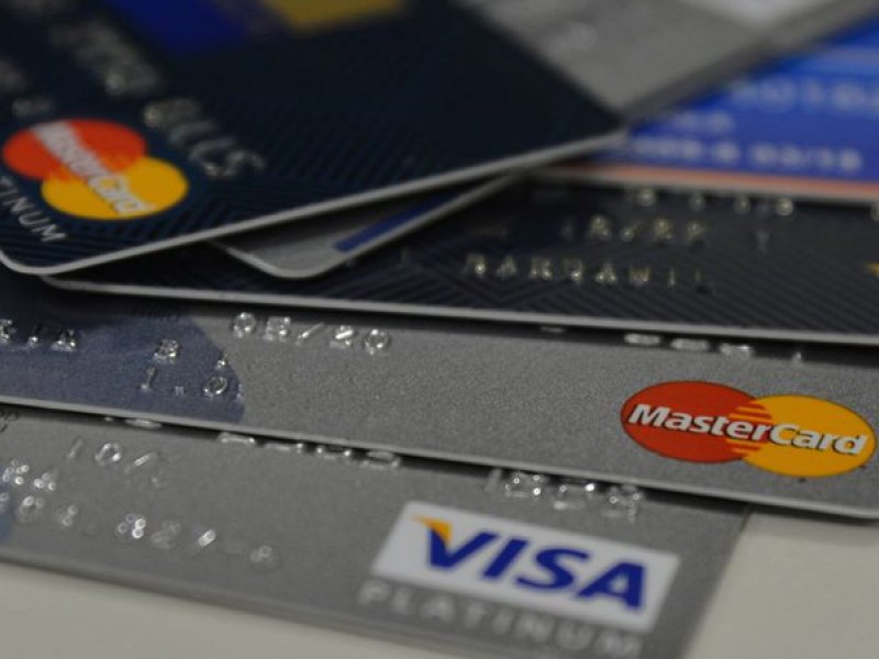 Homem é preso após falsificar cartões de crédito de pessoas mortas no RN