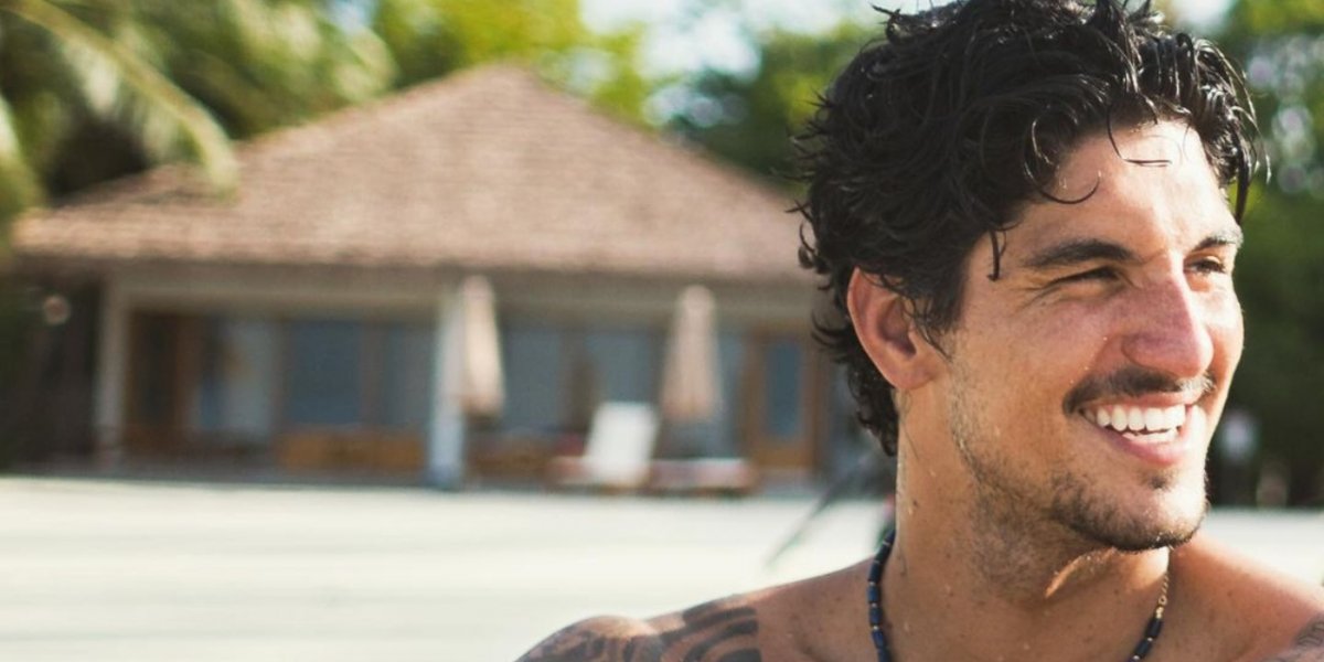 A fila andou! Gabriel Medina vive affair com ex-reality