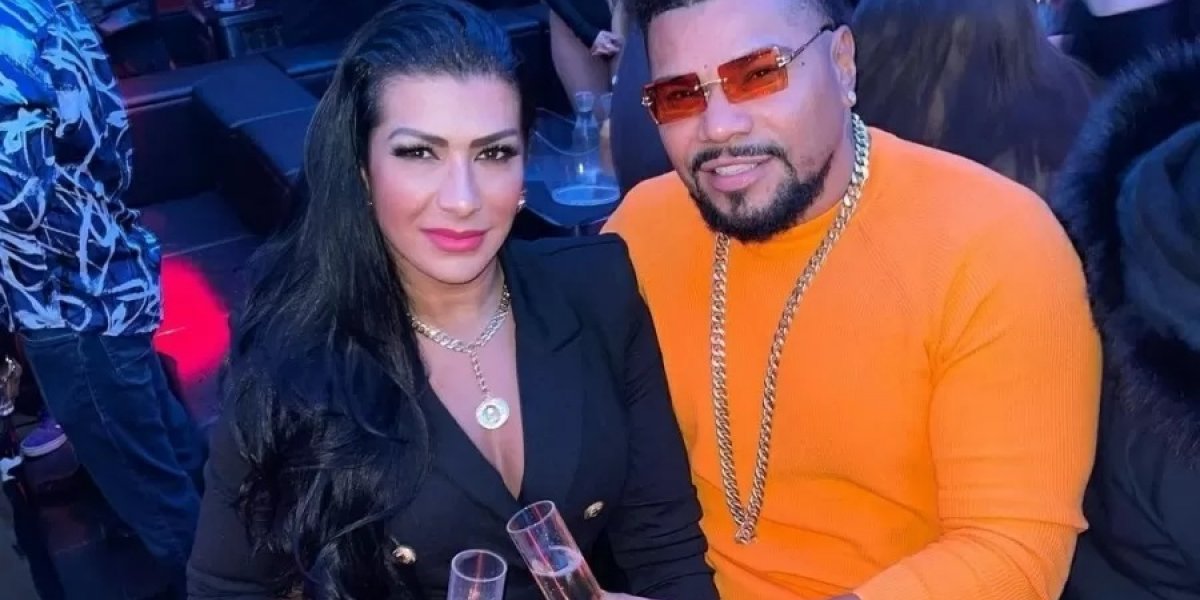 Após mulher vazar convite de "ménage", Naldo e Moranguinho se explicam