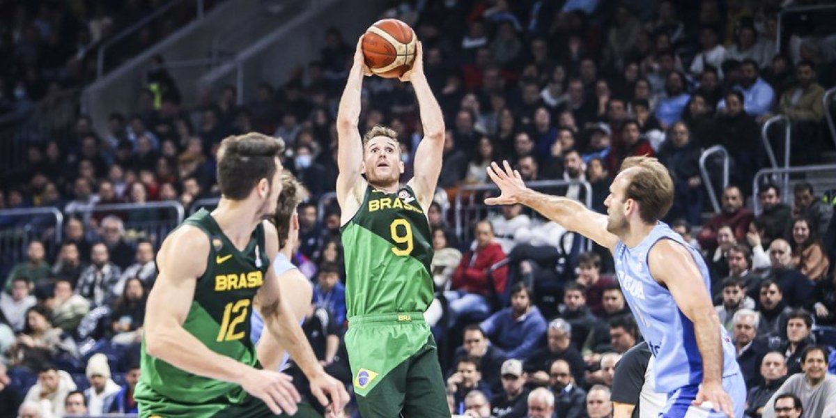 Basquete: Brasil bate o Uruguai e garante liderança do grupo na Copa do Mundo