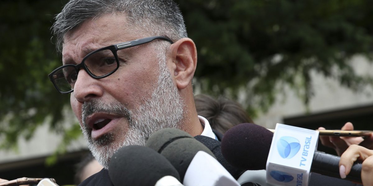 Alexandre Frota rebate Claúdia Raia após a atriz expor assunto íntimo