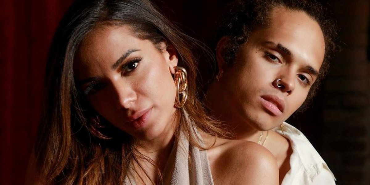Anitta sai em defesa de Vitão, após críticas por visual: “Quanta gente babaca”