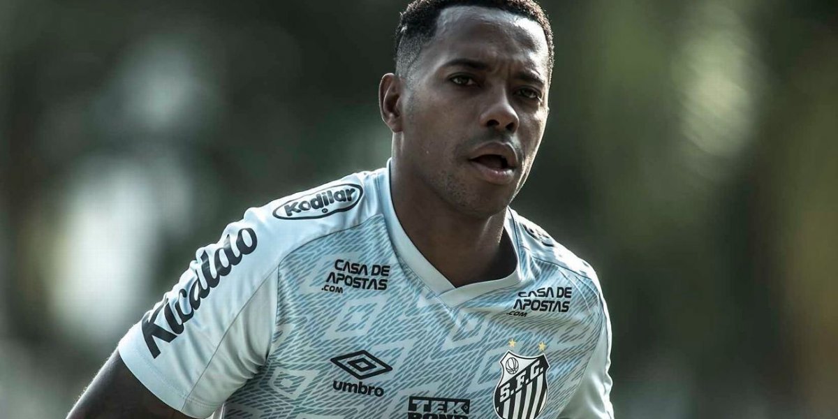 Robinho anuncia aposentadoria após condenação por estupro
