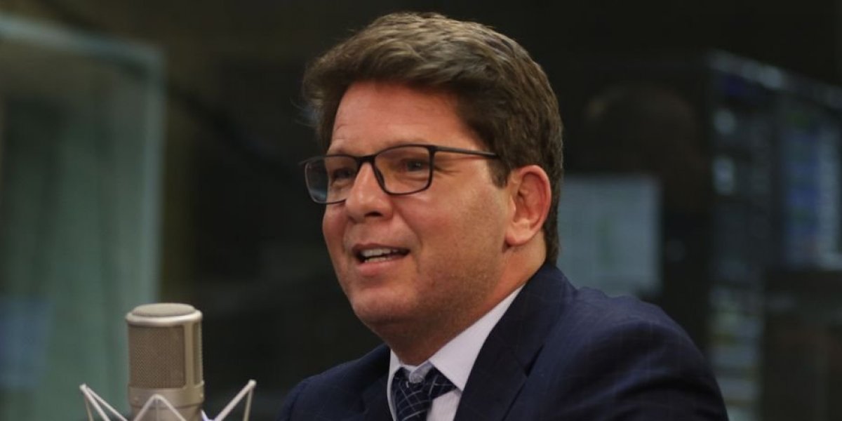 Mario Frias sofre infarto e é levado para UTI de hospital em Brasília