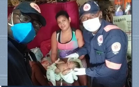 Mulher dá à luz dentro casa em Ilhéus; parto foi feito por socorristas do Samu