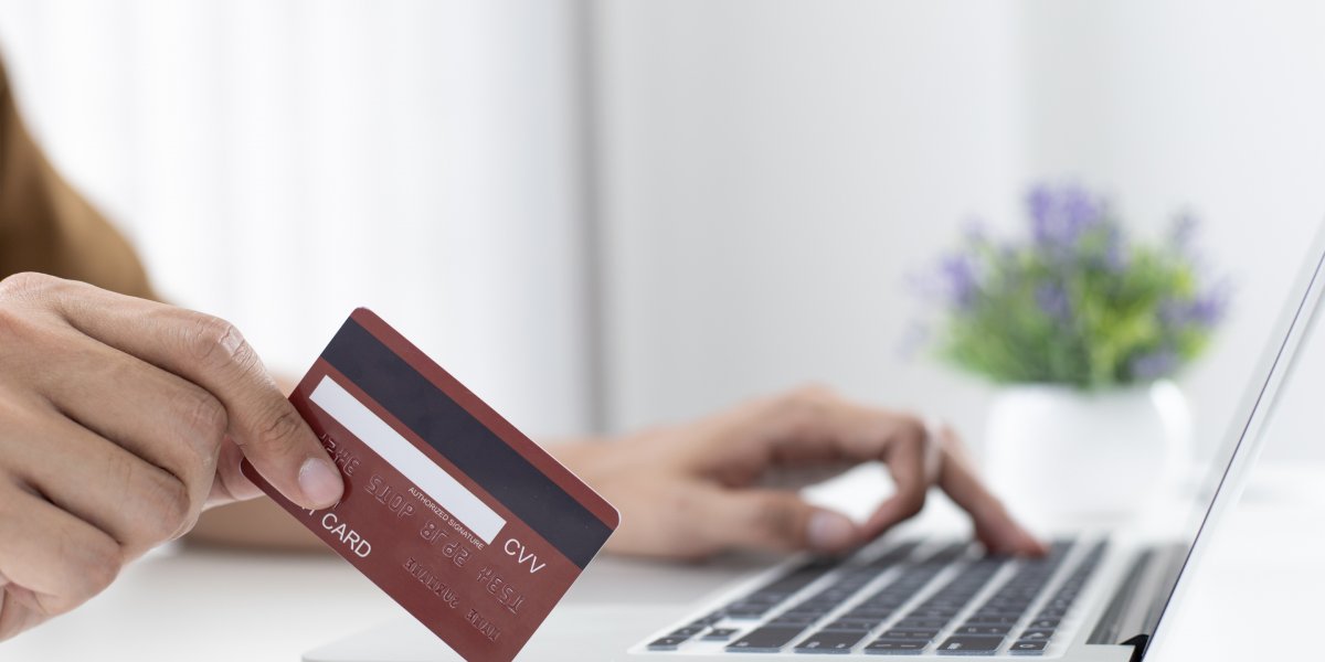 Endividamento das famílias brasileiras é de 77,3% em junho, aponta CNC