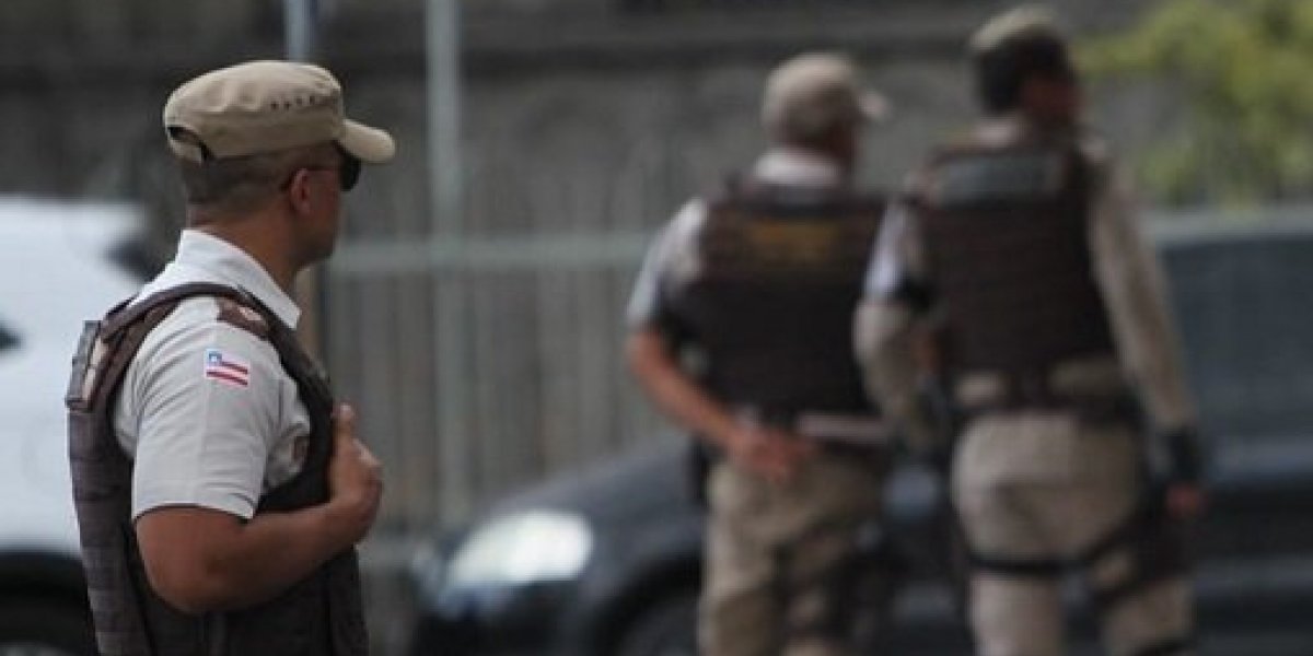 Dois homens armados assaltam clínica no bairro Caminho de Areia, em Salvador