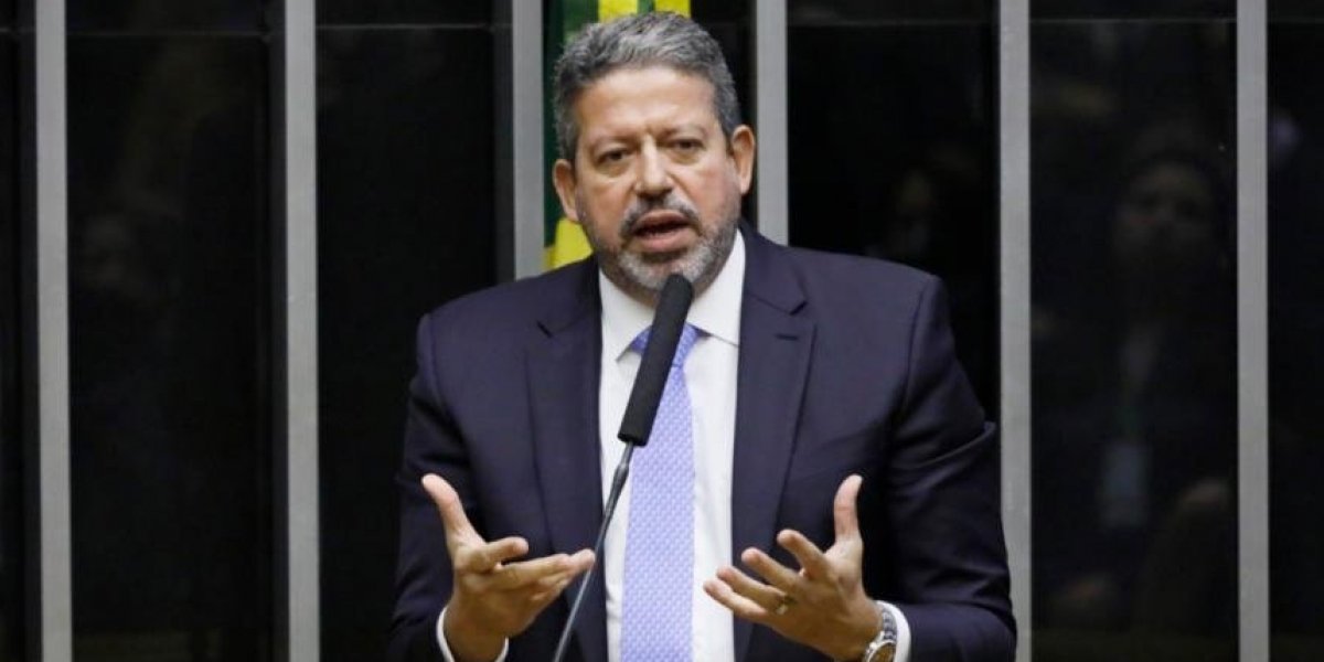 Arthur Lira adia votação de 'PEC Kamikaze' na Câmara por baixo quórum