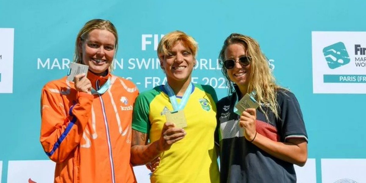 Baiana Ana Marcela Cunha conquista o ouro na etapa de Paris da Copa do Mundo