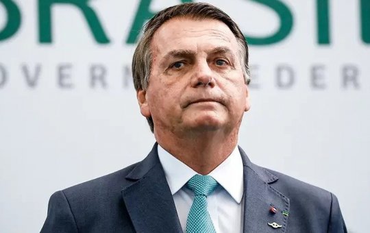 Bolsonaro se manifesta após apoiador matar petista: "Peço que mude de lado"