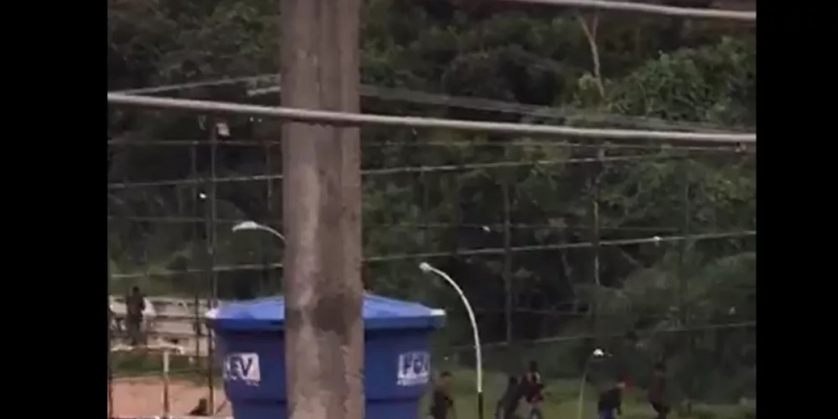 PM reforça segurança no Rio Sena após tiroteio em guerra do tráfico; veja vídeo