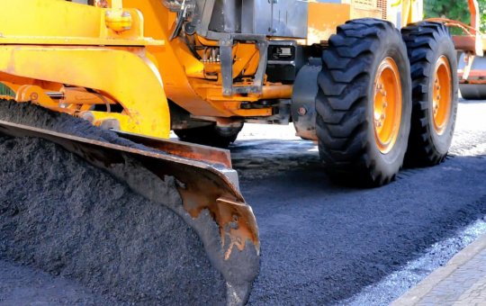 Trabalhador morre após um pneu estourar durante obra de pavimentação no PR