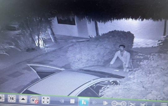 Dupla invade casa em Praia do Forte, rouba carro e faz brinde