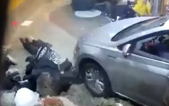 Motorista atropela 23 pessoas em saída de teatro na Argentina