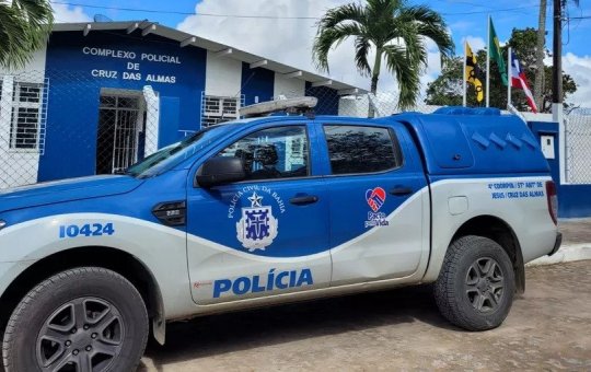 Cruz das Almas: Falso policial civil é preso com arma, drogas e farda