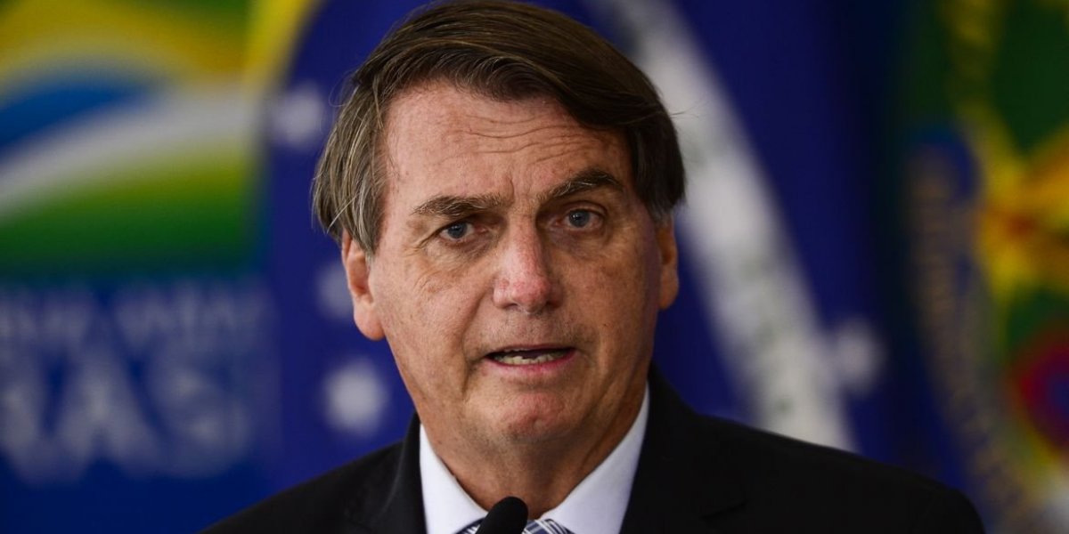 Bolsonaro detona médico acusado de estupro: "Que se exploda"