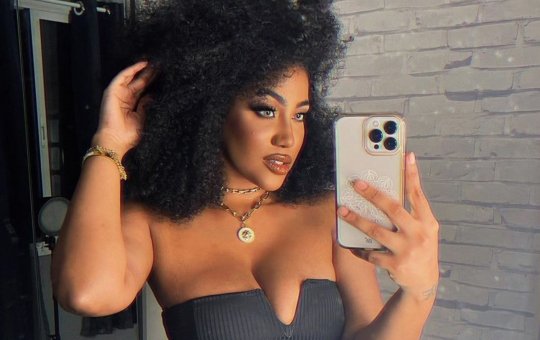 Influenciadora Kelly Pereira se pronuncia após caso de traição viralizar na web