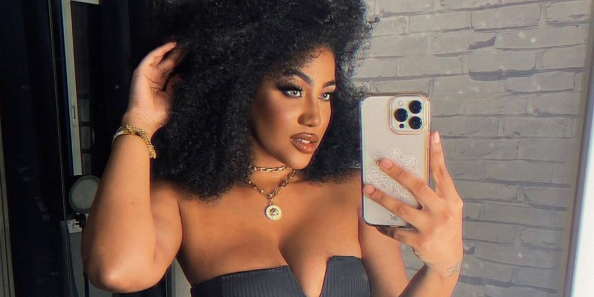 Influenciadora Kelly Pereira se pronuncia após caso de traição viralizar na web