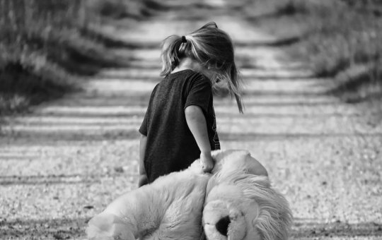 Fonoaudióloga é acusada de torturar crianças com Transtorno do Espectro Autista