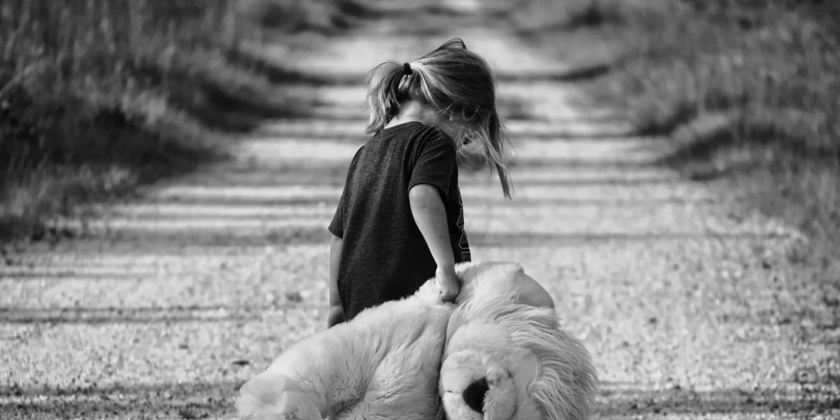 Fonoaudióloga é acusada de torturar crianças com Transtorno do Espectro Autista