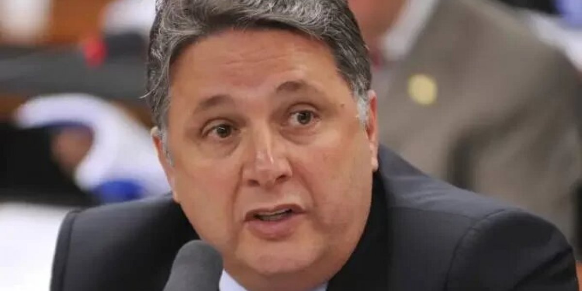 Presidente do STJ restabelece direitos políticos de Anthony Garotinho 