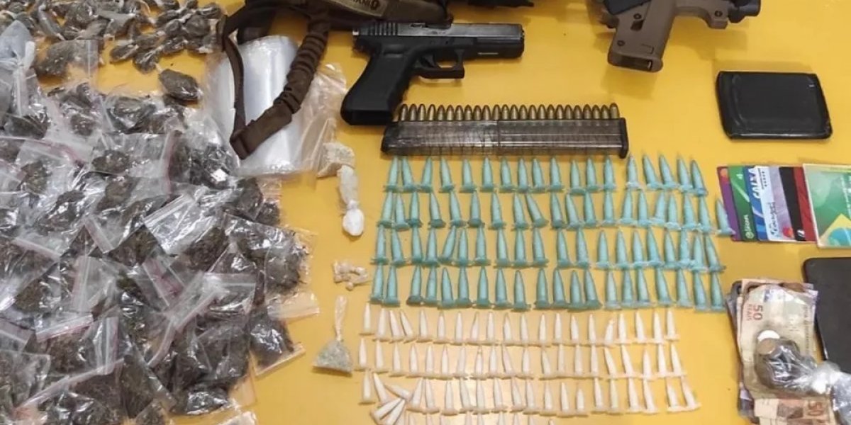 Homem é preso após trocar tiros com policiais em Guarajuba, litoral norte baiano