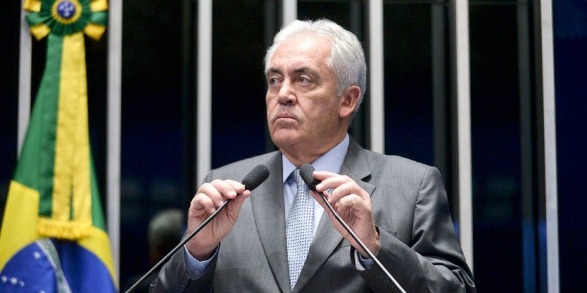 Otto lidera pesquisas eleitorais para o Senado e abre 22 pontos para Cacá Leão
