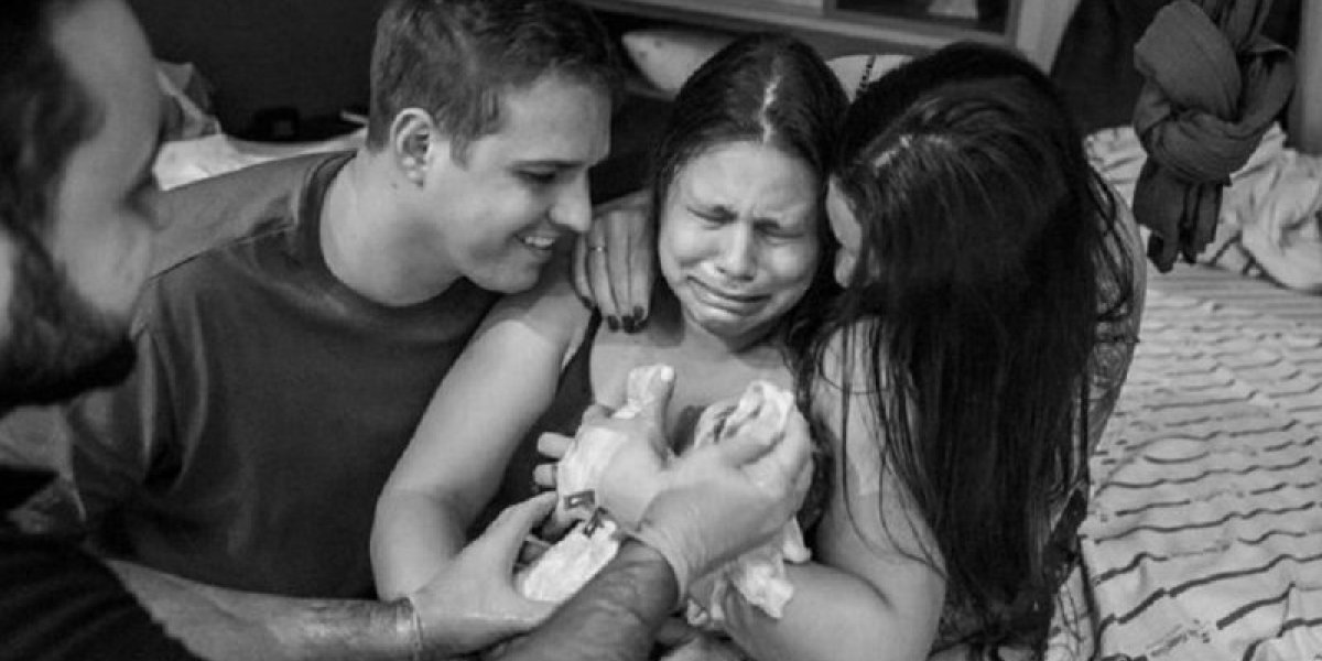 Nasce bebê de trisal em Londrina (PR) e menino terá sobrenome dos três pais