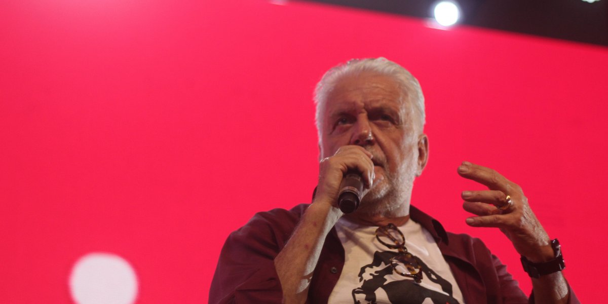 Jaques Wagner chama ACM Neto de "pongador": "Ele não se decide"