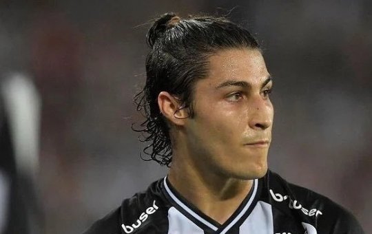 Bahia encaminha acerto com Marcinho, lateral acusado de homicídio culposo