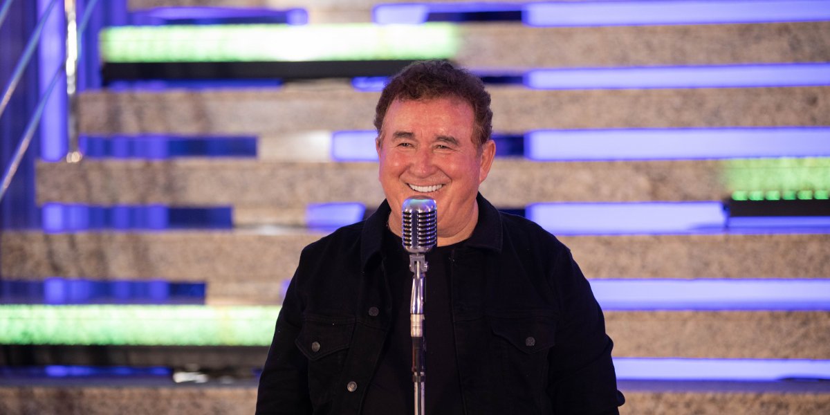 Amado Batista abandona palco durante show no interior da Bahia