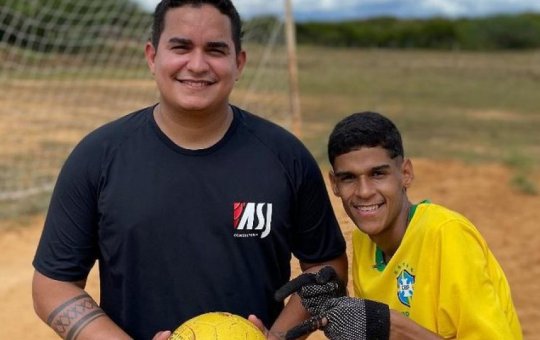 Allan Jesus pede acordo de R$ 20 milhões a Luva de Pedreiro para encerrar briga