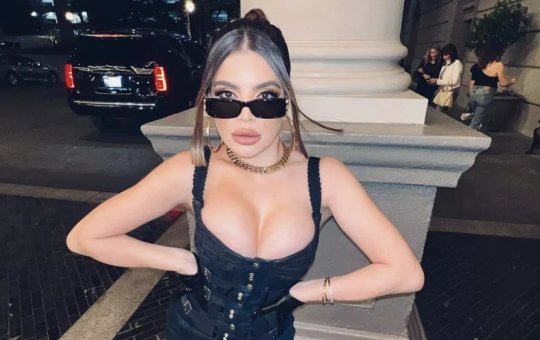 Gkay revela complexo com seus seios; "Passava cebola, porque diziam que crescia"