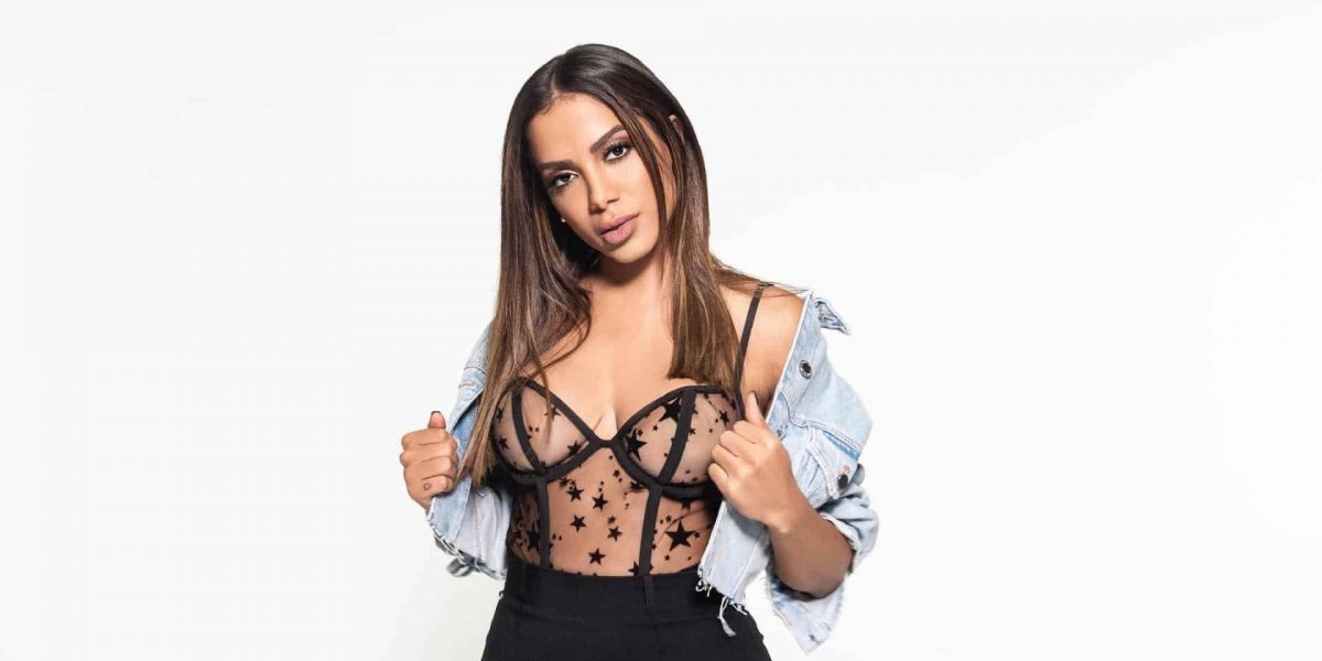 Hospital divulga estado de saúde de Anitta após cirurgia