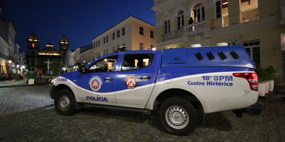 Homem morre após ser atropelado por viatura da PM em Salvador