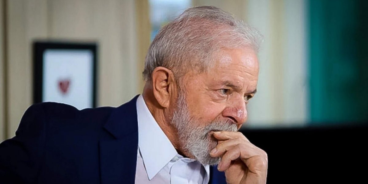 Lula é alertado sobre possível espionagem da Abin, diz coluna