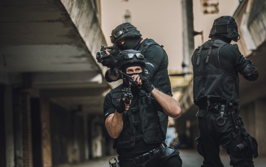 Rio de Janeiro: Operação civil e militar na Favela do Alemão deixa três mortos