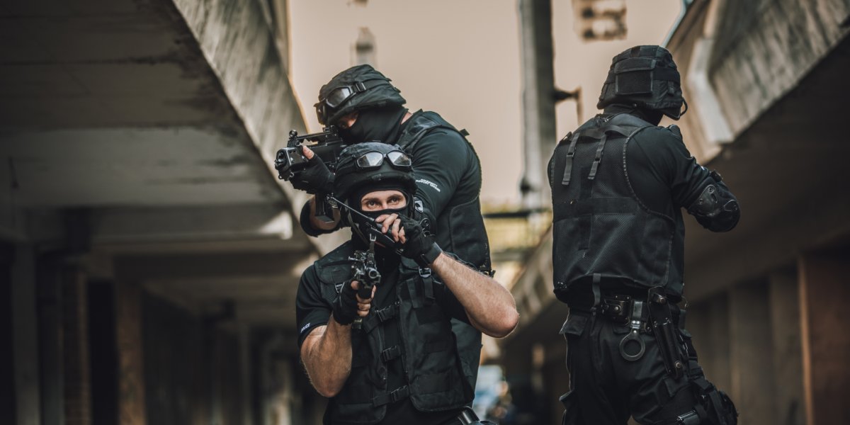 Rio de Janeiro: Operação civil e militar na Favela do Alemão deixa três mortos