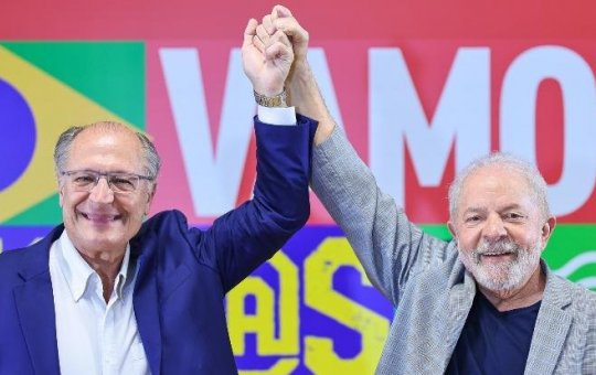 PT oficializa candidatura de Lula à presidência da República