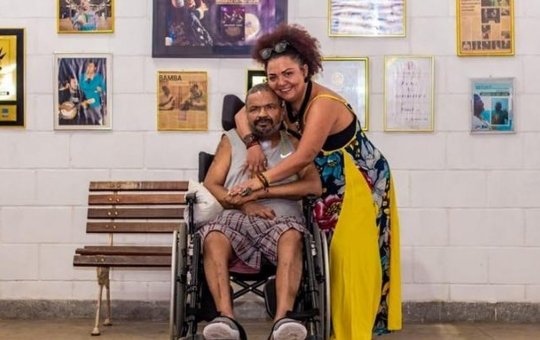 Esposa de Arlindo Cruz lamenta estado de saúde do sambista após sofrer AVC